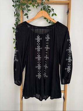 Black Embroidered Women's Boho Diamond Embroidery Peasant Cotton Top L/XL